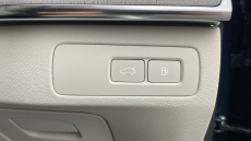 Volvo XC90 2.0 T8 PHEV Ultra Dark 5dr AWD Geartronic Estate